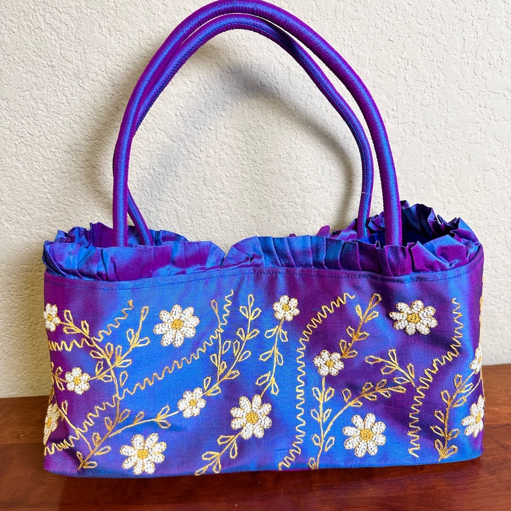 Silk purse NWT - wear 2 way